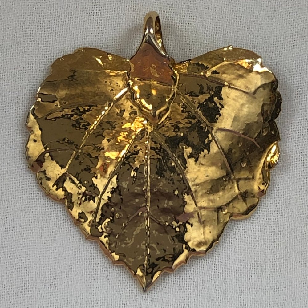 Vintage Gold Dipped Leaf Heart Necklace Pendant - image 4